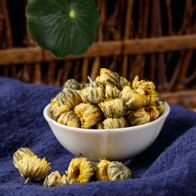 Tai Ju Chrysanthemum Tea (Chrysanthemum morifolium) — Dried Flower Buds, 100g Loose Leaf - Image 4