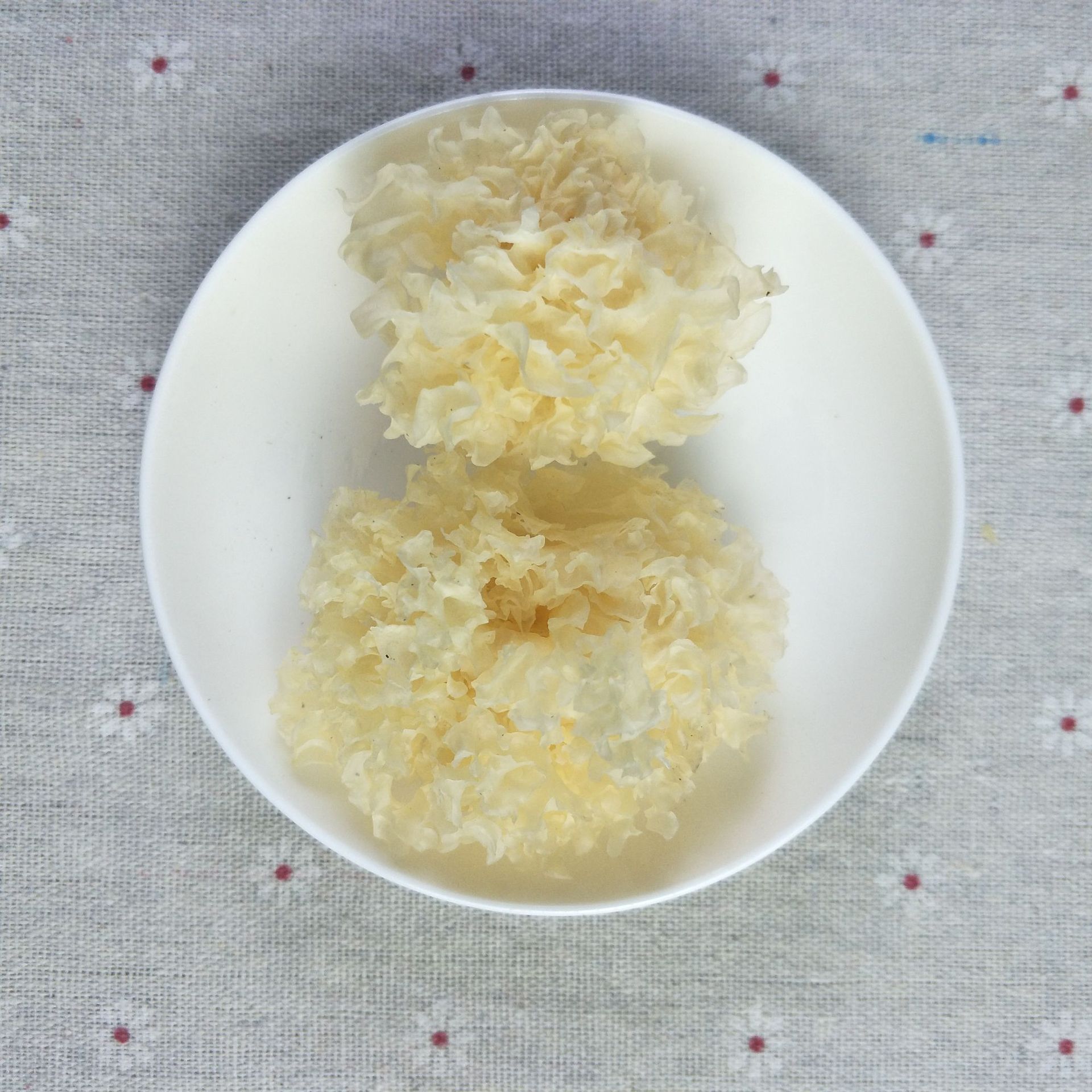 Dried Tremella Fungus Yin Er 500g Silver Ear Mushroom Pieces Natural Sun Dried for Cooking and Dessert Soup - Image 4