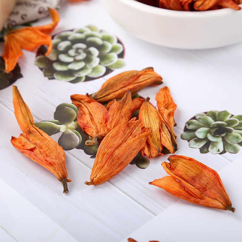 Dried Lily Flower (Lilium brownii) — Hunan Red Lily Blossoms for Herbal Tea - Image 4