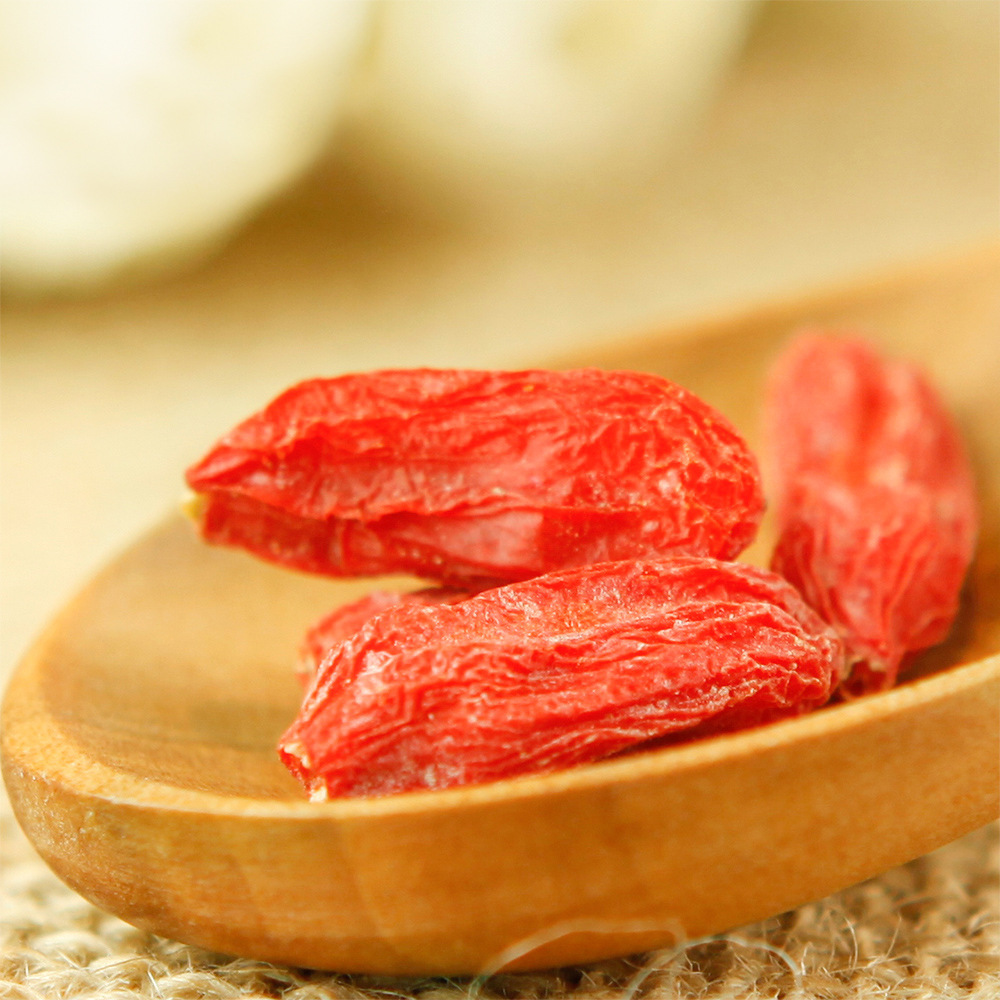 Premium Ningxia Goji Berries Gou Qi Zi Dried Wolfberry Fruit for Tea and Soup 250g - Image 4