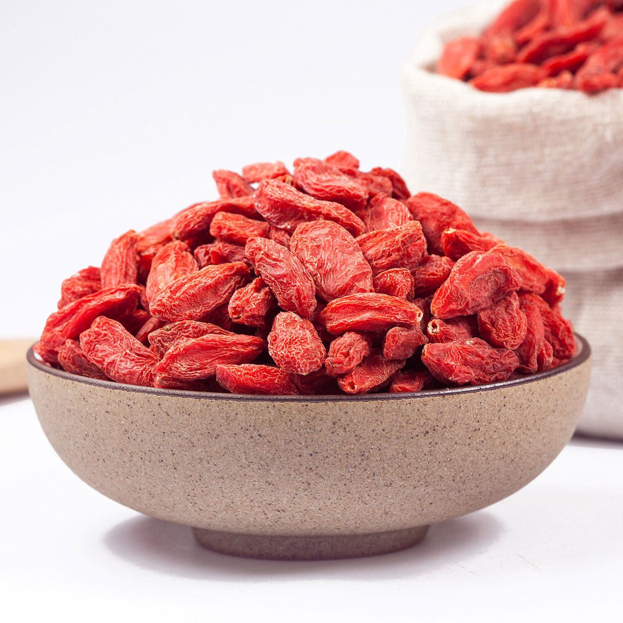 Premium Ningxia Goji Berries Gou Qi Zi Dried Wolfberry for Tea and Soup 40 Jin Bulk Case - Image 2