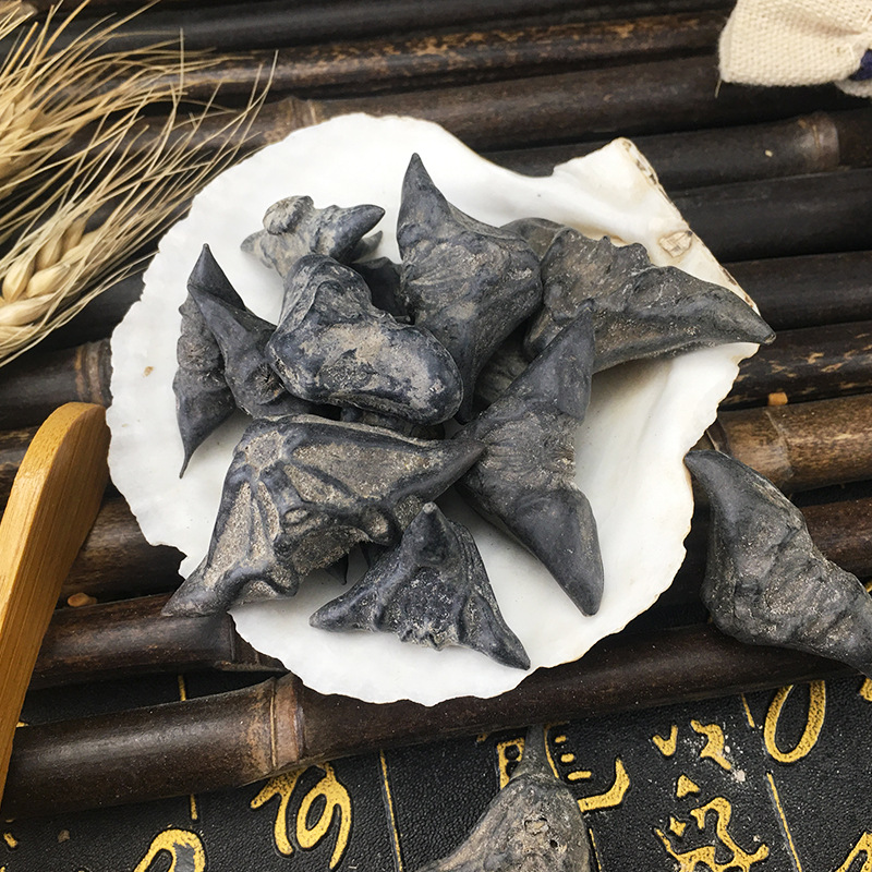 Dried Water Caltrop Ling Jiao 菱角 Whole Dried Fruit for Display and Traditional Use 500g Bag - Image 3