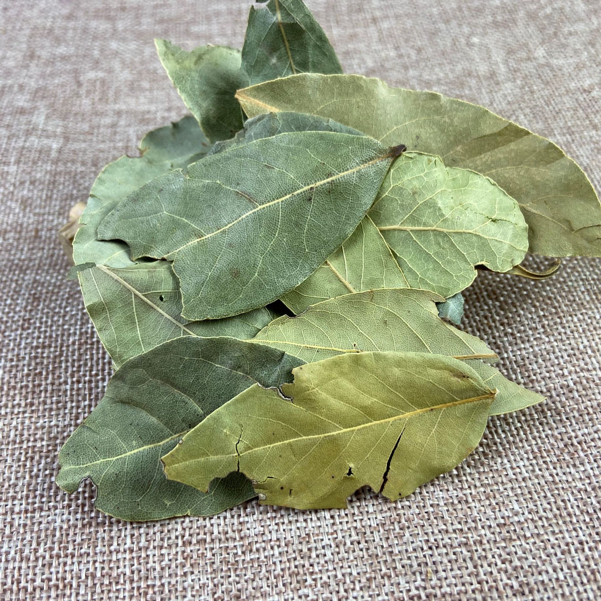 Dried Bay Leaves Xiang Ye 500g Natural Aromatic Culinary Herb for Cooking and Seasoning - Image 4