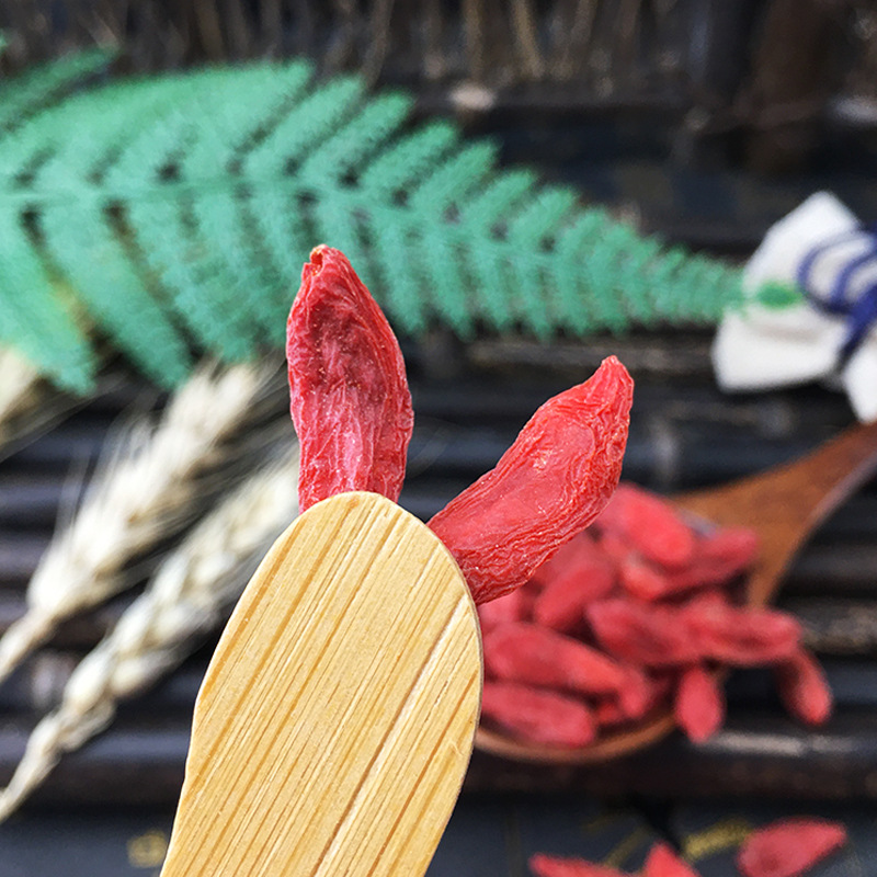 Ningxia Goji Berries Gou Qi Zi Large Red Dried Wolfberry 500g Bulk for Tea Soup and Daily Wellness - Image 2