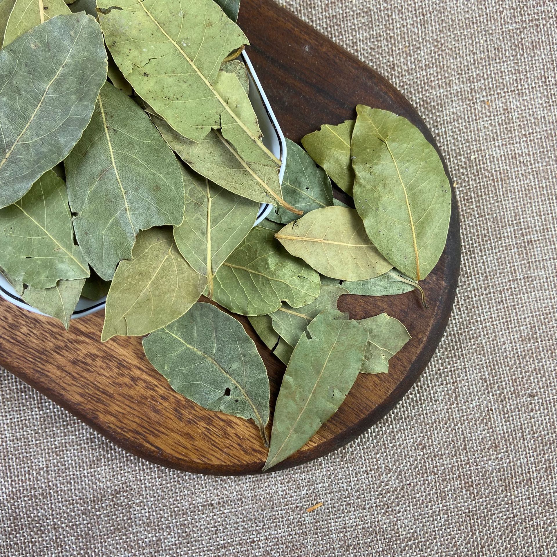 Dried Bay Leaves Xiang Ye 500g Natural Aromatic Culinary Herb for Cooking and Seasoning - Image 3