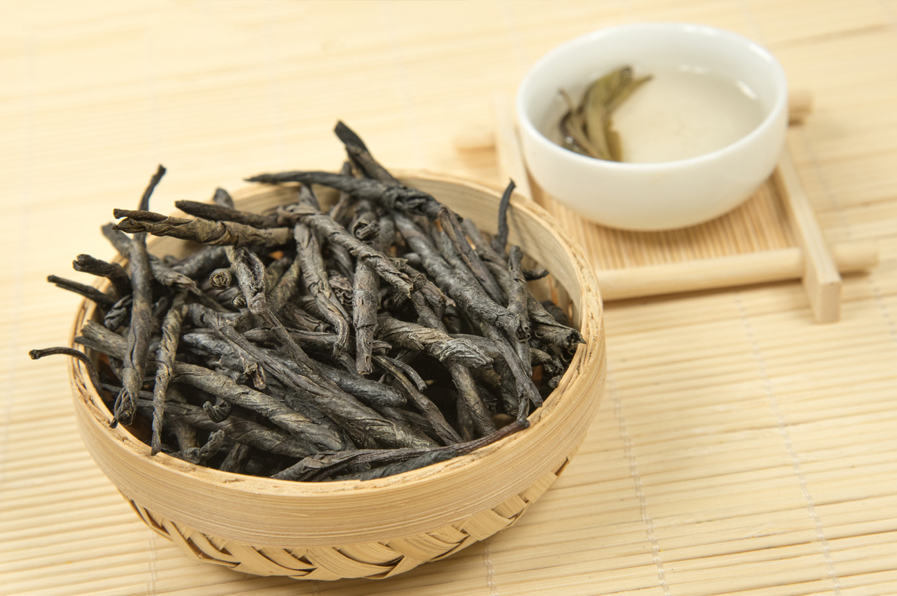 Ku Ding Tea Loose Leaf Bitter Tea Herbal Infusion Wholesale Bulk Sichuan Origin - Image 3