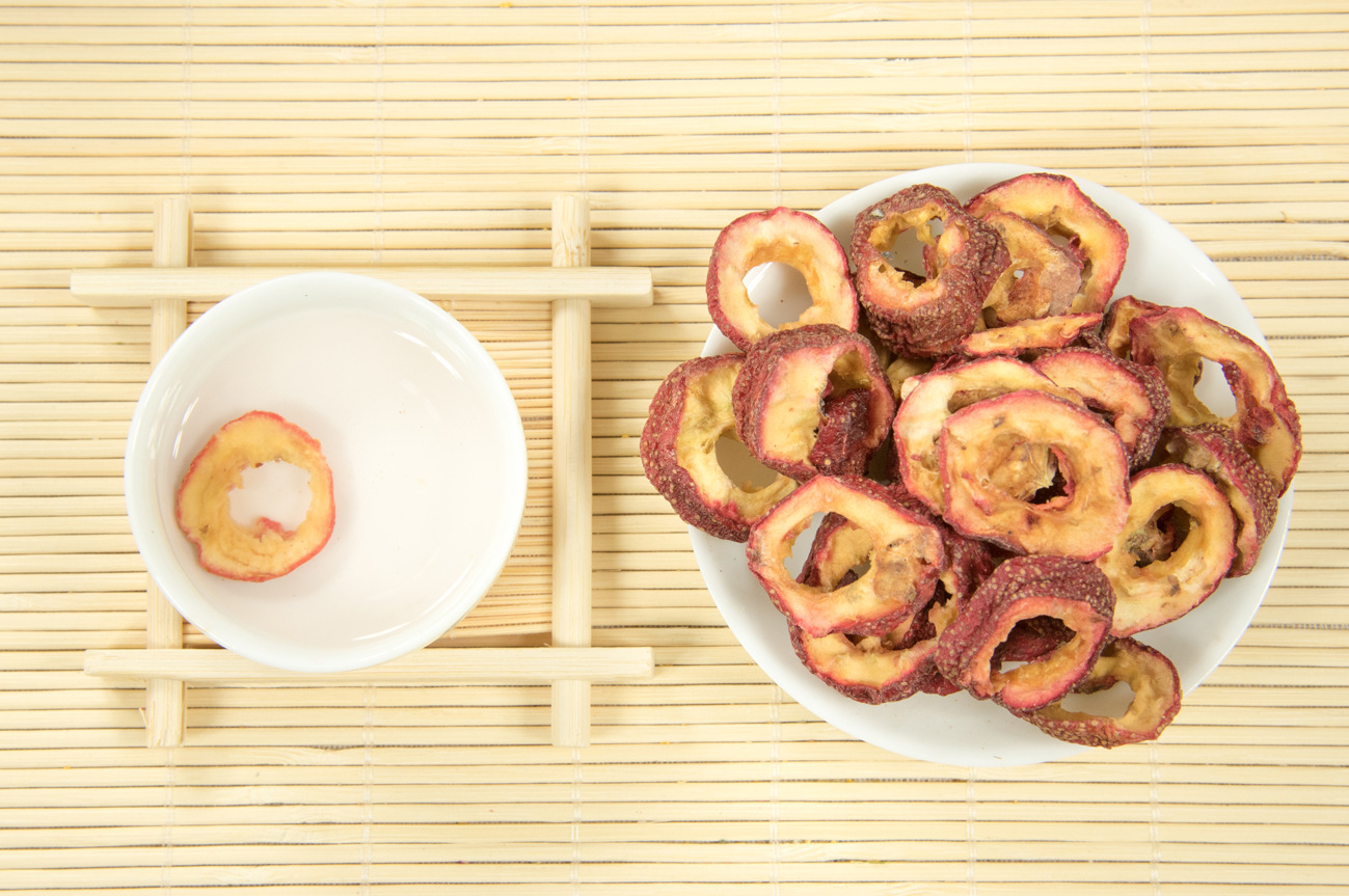 Dried Hawthorn Berries Shan Zha Seedless Slices Natural Fruit for Tea and Culinary Use 500g - Image 3
