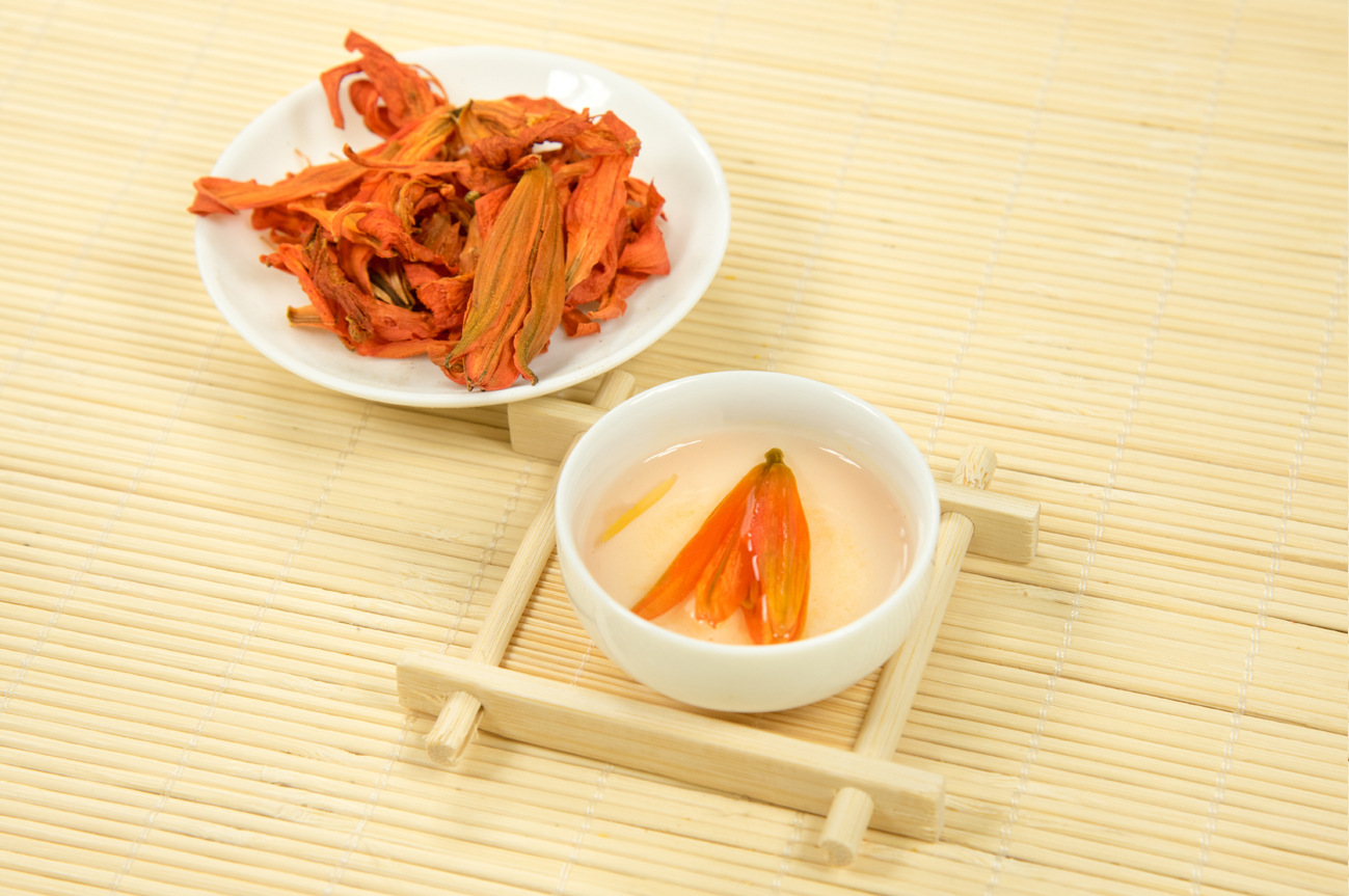 Dried Lily Flower Bai He Hua Loose Herbal Tea 500g - Image 4