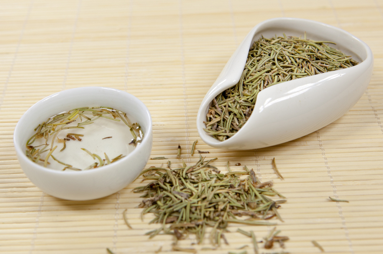 Dried Rosemary Leaves Mi Die Xiang 迷迭香 Wholesale Bulk Culinary and Herbal Tea Herb 500g - Image 4