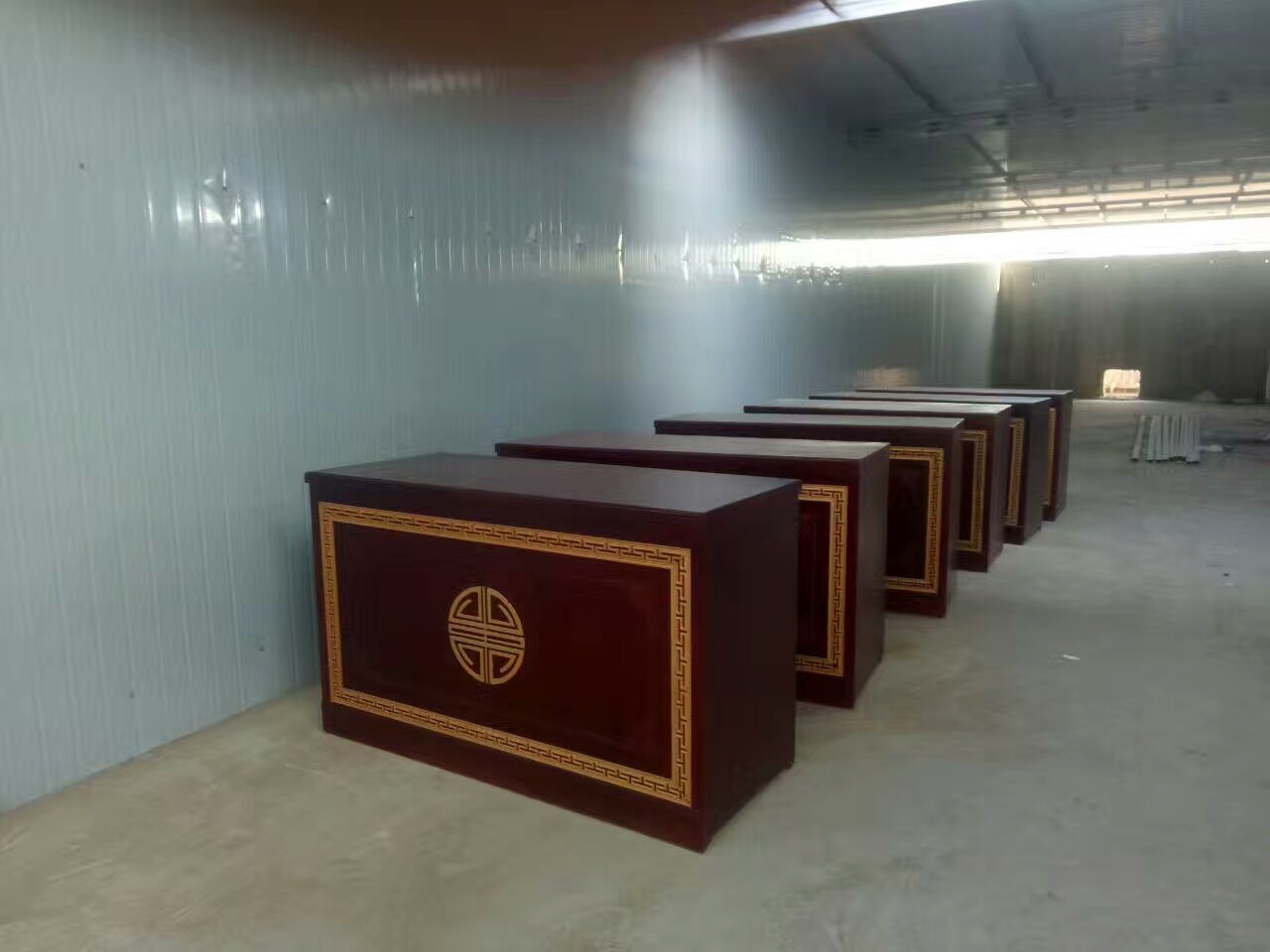 Chinese Medicine Dispensing Counter Cabinet 1500x650x900cm Camphor Pine Wood New Chinese Style Pharmacy Operation Table - Image 3