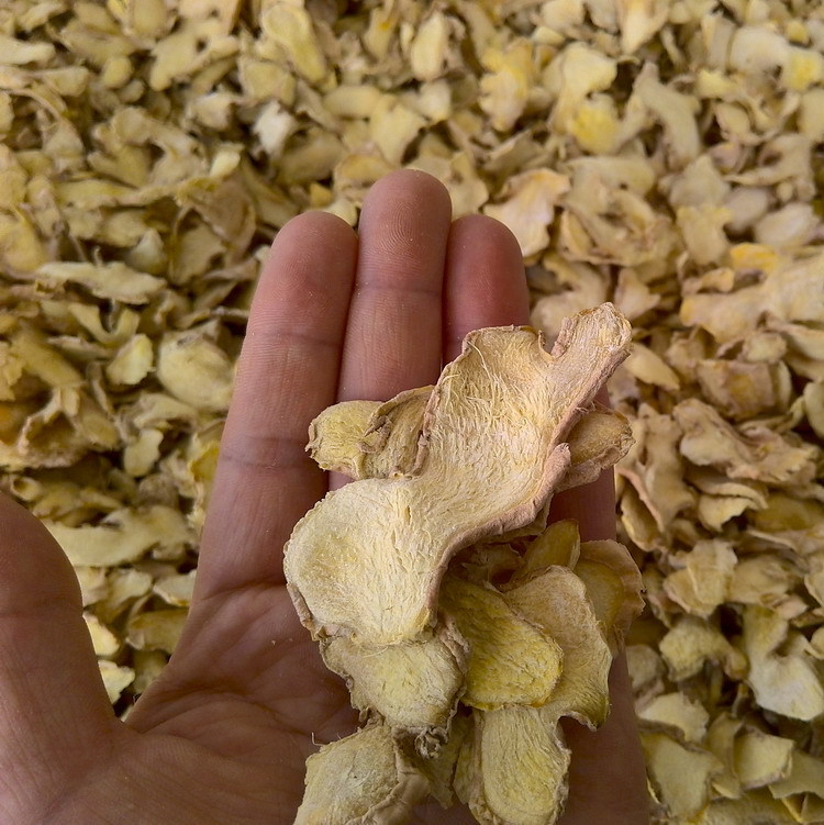 Dried Ginger Slices Gan Jiang 250g Yunnan Luoping Small Yellow Ginger Low Temperature Dried Culinary Herb - Image 4