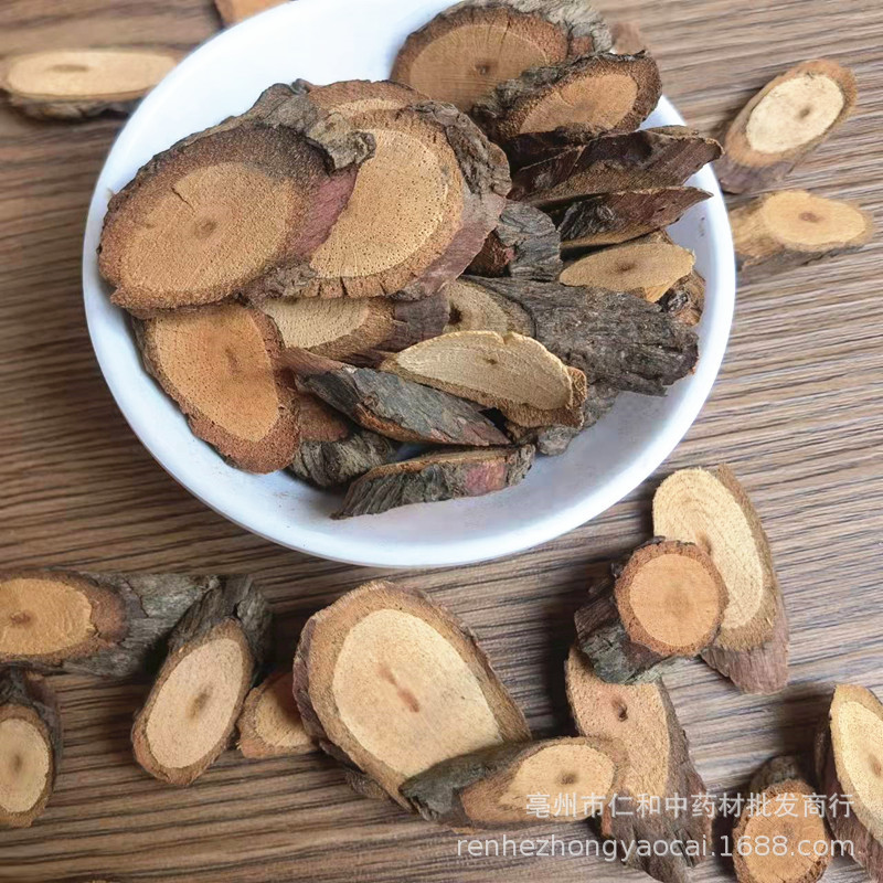 Dried Kadsura Root Hei Lao Hu 黑老虎根 Wholesale Raw Herb Kadsura coccinea Root Pieces - Image 3