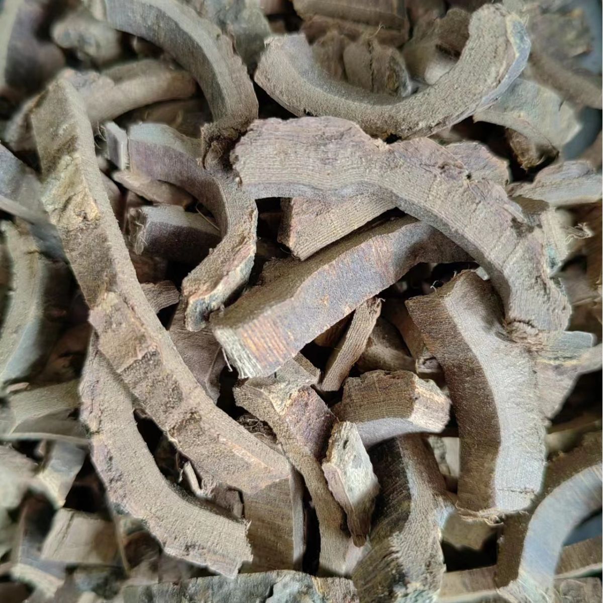 Li Gen Bai Pi (Prunus salicina Root Bark) — Dried TCM Herb, 500g, Custom Grinding Available - Image 2