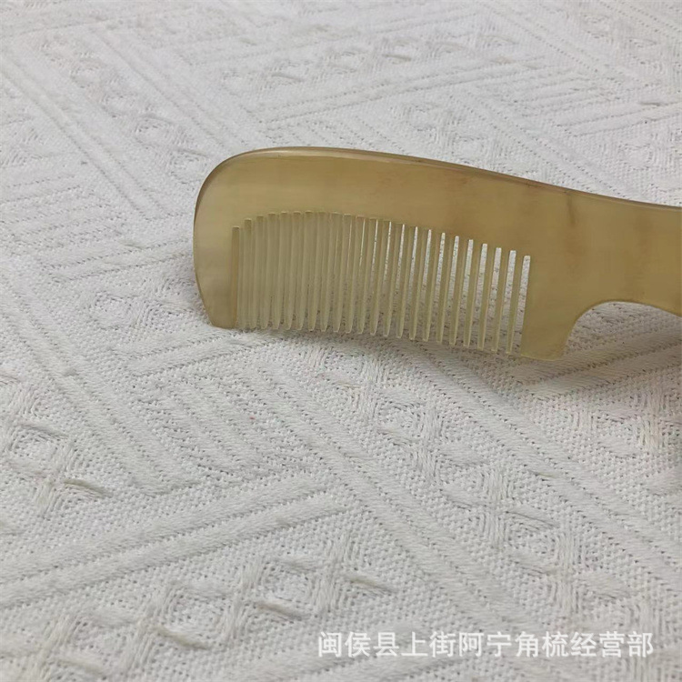 Horn Comb 15cm Handle Comb with Round Teeth and Gua Sha Tool for Hair Care - Image 3