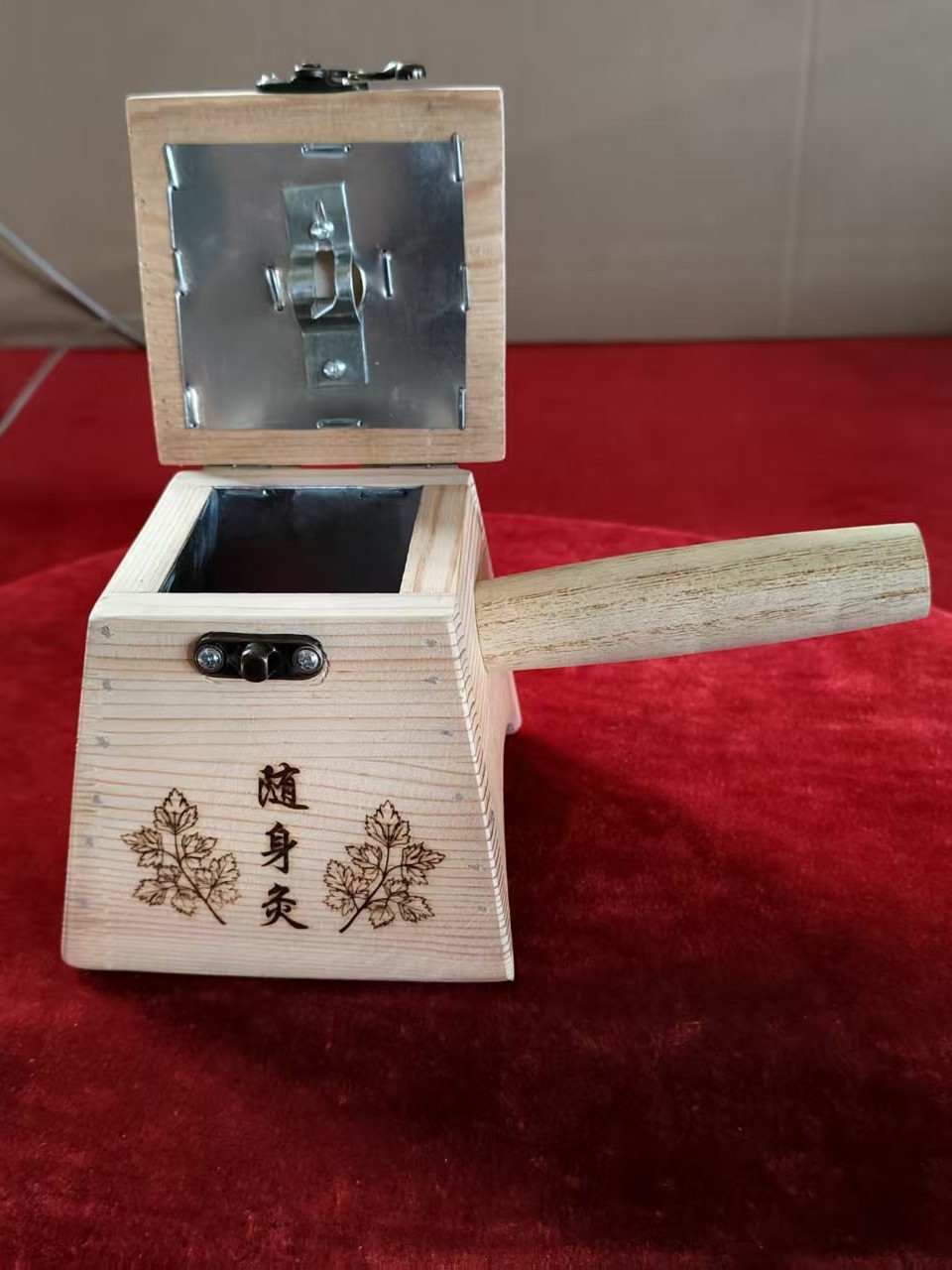 Solid Wood Moxibustion Box Trapezoid Hanging Needle Design Portable Self Moxa Therapy 250g - Image 3