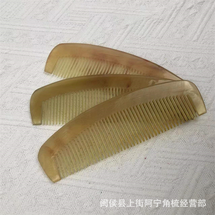 Natural Goat Horn Comb 15cm Wide Crescent Massage Comb for Scalp and Head Meridian Care - Image 4