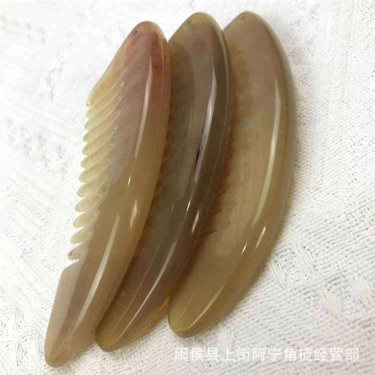Natural Goat Horn Massage Comb Triangle Gua Sha Scalp Comb for Head and Body Meridian Massage 10-15cm - Image 2
