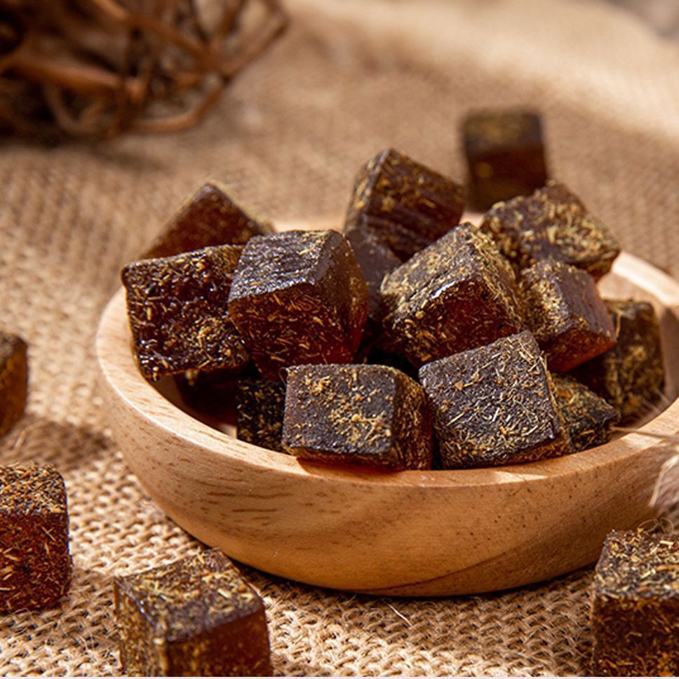 Loquat Herbal Cake with Honeysuckle Licorice and Monk Fruit 1000g Traditional Chinese Wellness Snack for Office and Home - Image 4