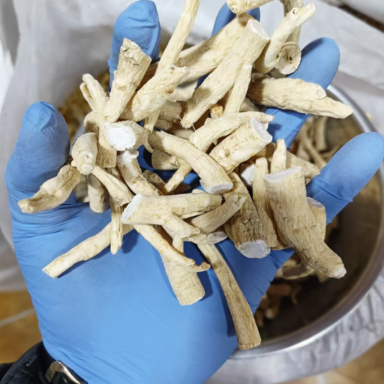 American Ginseng Root Pieces Xiyangshen Dried Herbal Slices for Cooking and Tea - Image 3