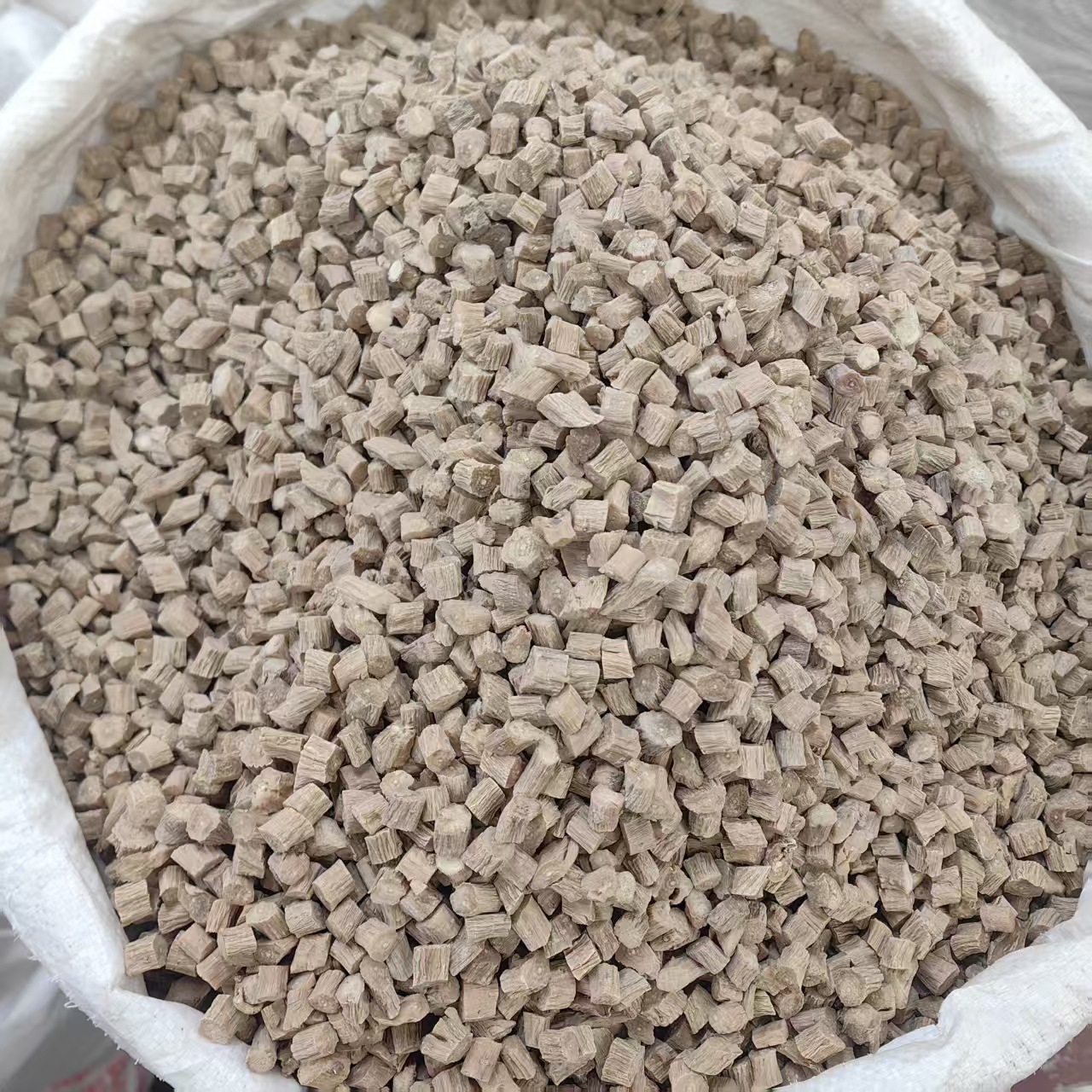 Huai Niu Xi Achyranthes Root Powder 500g Henan Dried Herb for Decoction and Culinary Use - Image 3