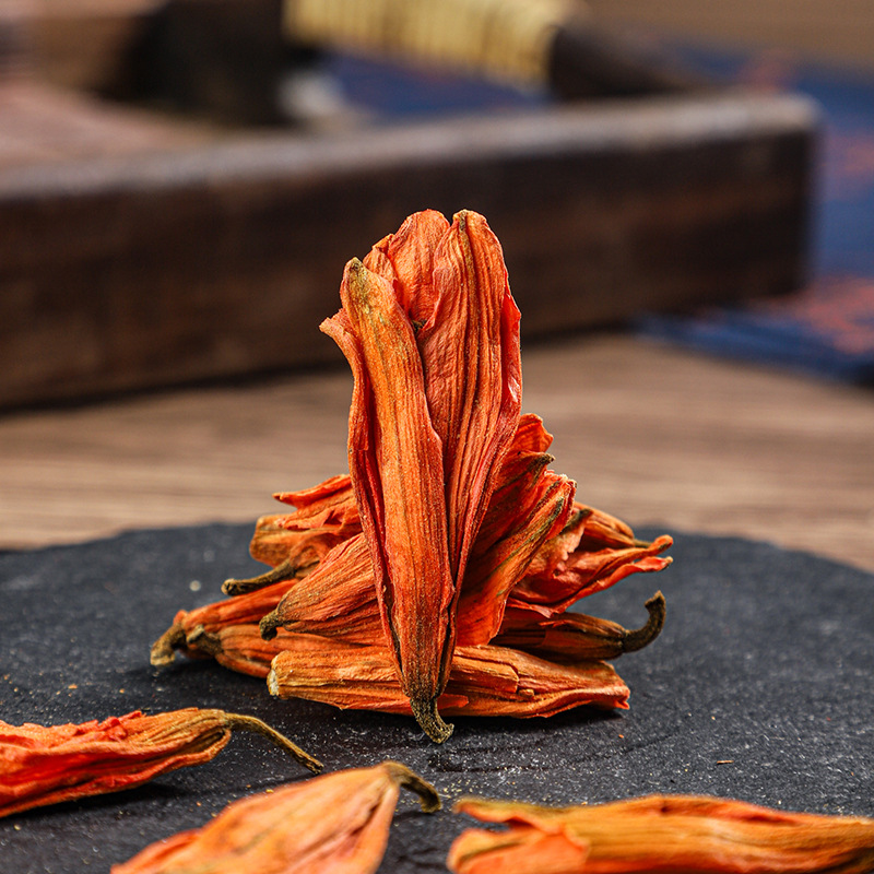 Dried Lily Flower Bai He Hua Herbal Tea 500g Sun-Dried Loose Blossoms for Infusions and Wellness Blends - Image 3