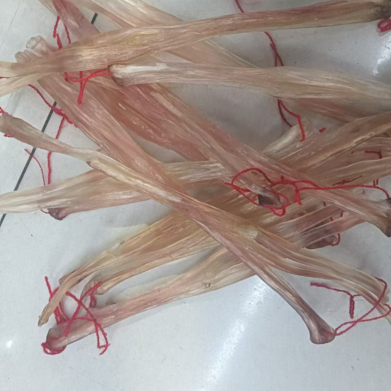 Dried Beef Tendon Niu Jin 500g Large Cut Air Dried Beef Leg Tendon for Slow Cooked Soups and Stews - Image 2