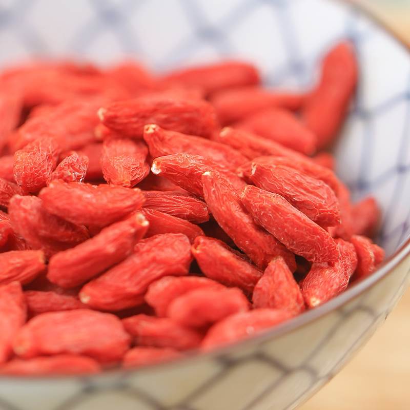 Ningxia Goji Berries Dried Wolfberry Fruit for Tea Soup and Congee 80g - Image 2