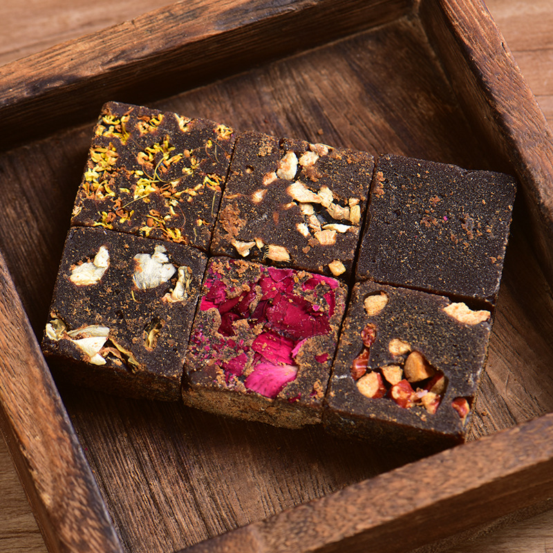 Yunnan Handmade Brown Sugar Gift Box Rose Brown Sugar Blocks Ginger Tea 6 Flavors 18 Pieces - Image 3