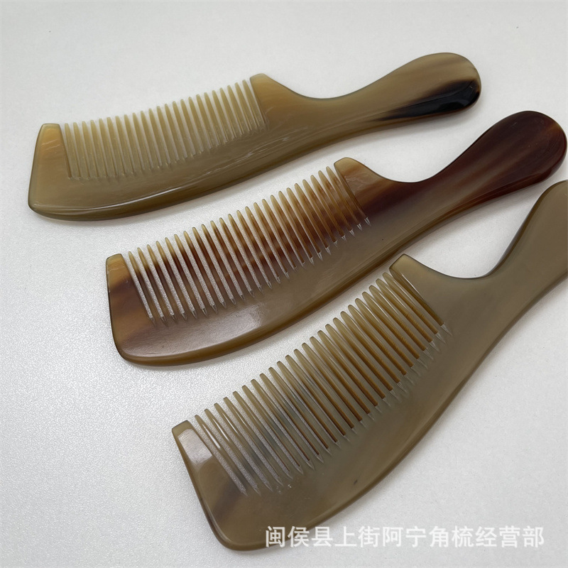 Natural Horn Comb 18cm Handled Hair Comb with Round Teeth for Daily Grooming - Image 2