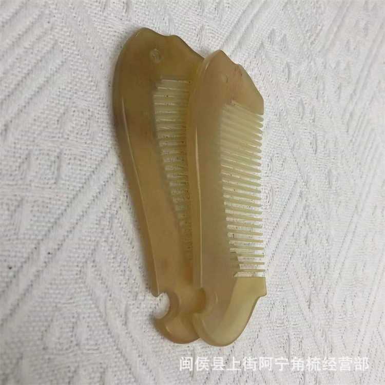 Handmade Goat Horn Comb Small Fish Shape Travel Comb 10-11cm Decorative Handle Comb - Image 4