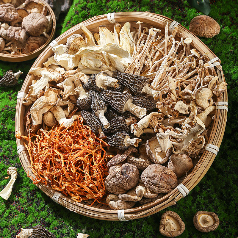 Yunnan Seven-Mushroom Soup Pack — Morel, Deer Antler Mushroom, Red Mushroom, Shiitake & Cordyceps Flower - Image 4