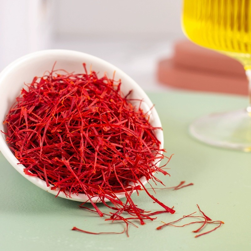 Premium Saffron Threads Zang Hong Hua Tibetan Crocus Sativus for Tea Infusion and Culinary Use Broken Style Gift Box - Image 2