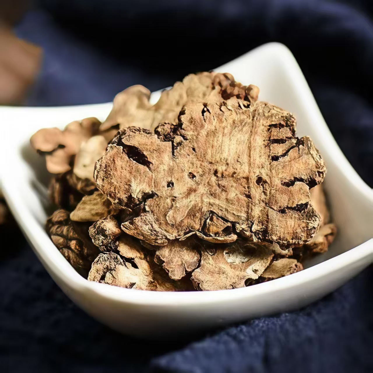 Chuan Xiong Slices (Ligusticum chuanxiong) — Sulfur-Free Dried Rhizome Slices from Sichuan - Image 3