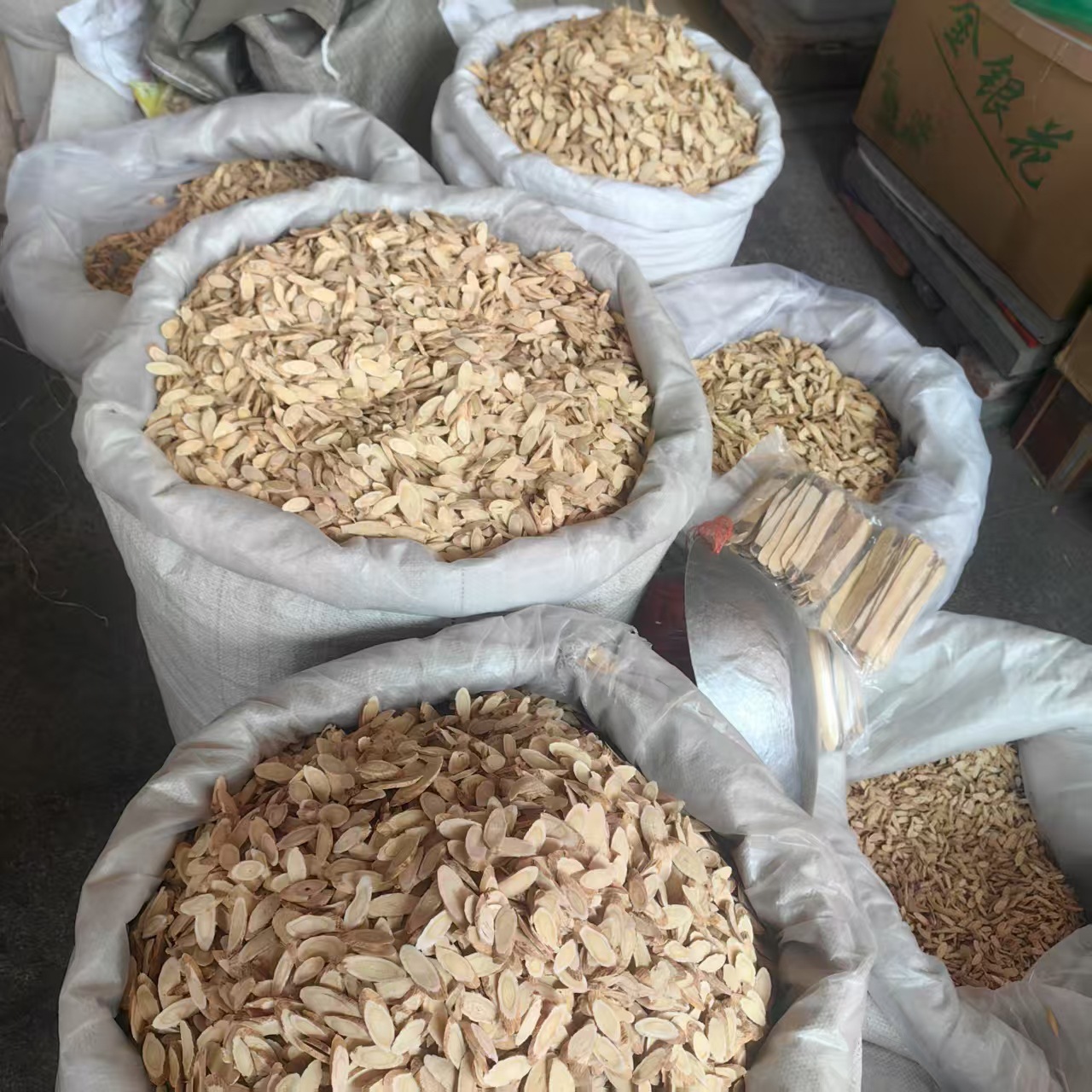 Astragalus Root Slices Huang Qi 斜片 500g Dried Chinese Herbal Tea and Soup Ingredient - Image 4