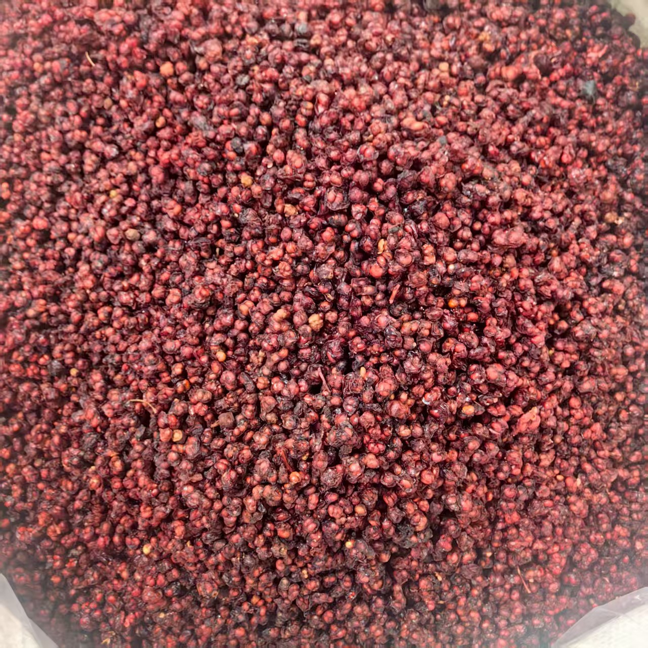 Dried Schisandra Berries Wu Wei Zi Whole Fruit 500g Sun Dried Northeast China Herb for Tea and Decoction - Image 4