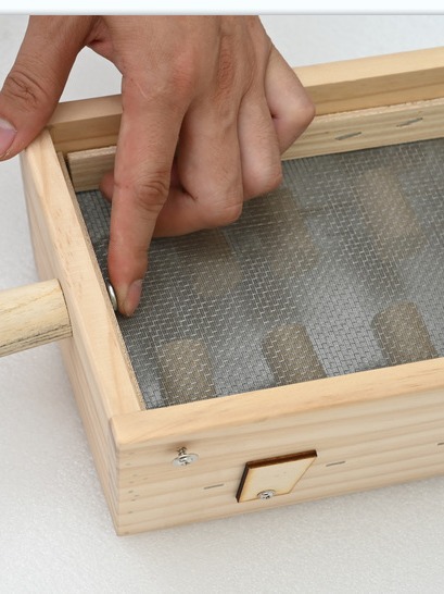 Wooden Moxibustion Box with Sliding Lid 12-Needle Column Home Moxa Therapy Device for Adults - Image 5
