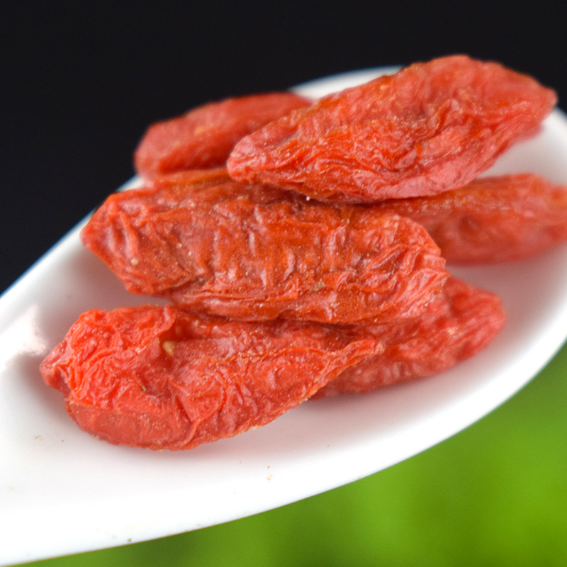 Ningxia Goji Berries Gou Qi Zi 500g Dried Red Wolfberry for Tea Soup and Snacking - Image 2