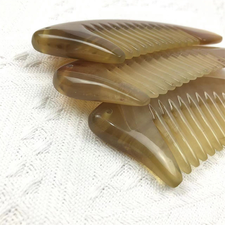 Natural Goat Horn Massage Comb Triangle Gua Sha Scalp Comb for Head and Body Meridian Massage 10-15cm - Image 4