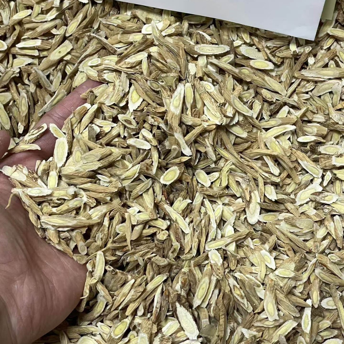 Dried Astragalus Root Slices Huang Qi 500g Natural Sun Dried Northern Bei Qi for Herbal Soups and Teas - Image 3