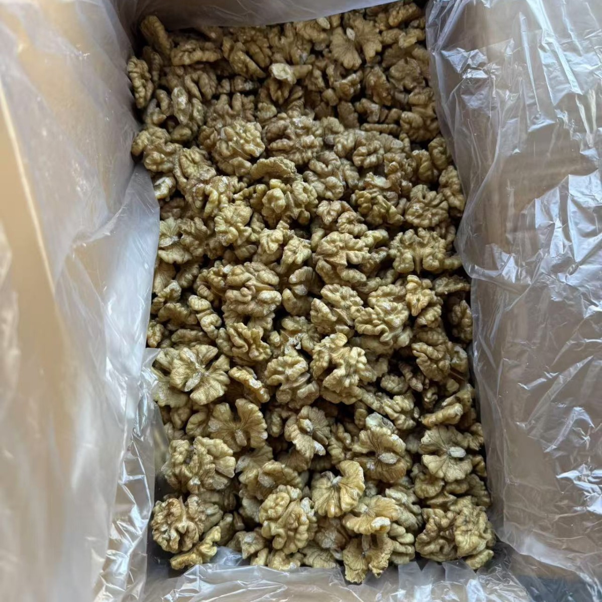 Walnut Kernels Whole Box Grade 1 Dried Walnut Meat for Snacking Baking and Herbal Soups - Image 4