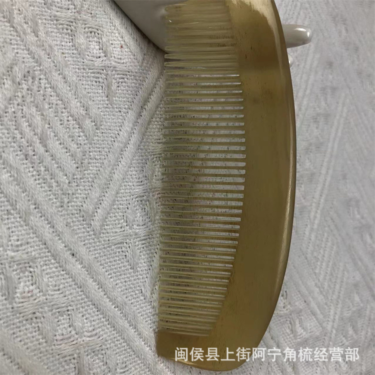 Natural Horn Comb 14cm Wide Tooth Handle Massage Comb for Scalp and Head Meridian Care - Image 4