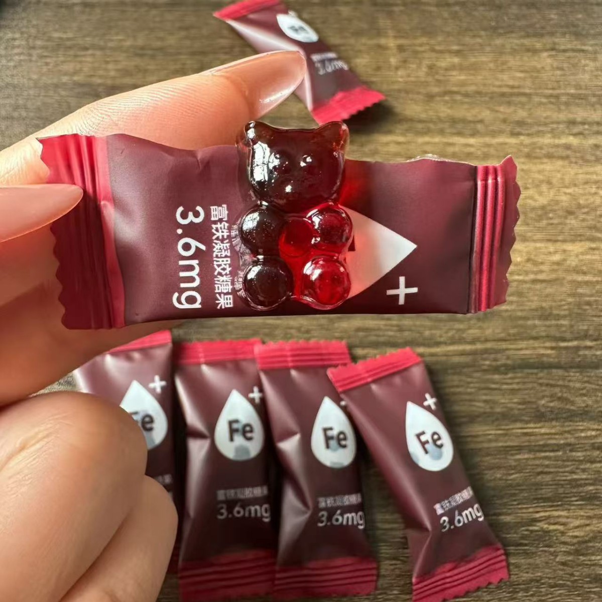 Iron-Rich Jujube Gummy Candy 90g Bottle Soft Chewy Daily Wellness Snack for Women - Image 3