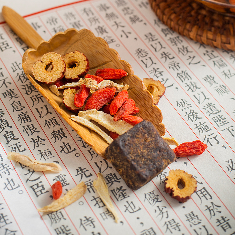 Brown Sugar Ginger Tea with Jujube and Hawthorn Jiang Zao Cha Traditional Warming Herbal Drink - Image 2