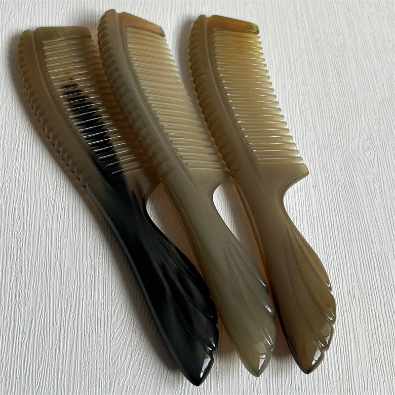 Horn Comb Thickened Handle Carved Massage Comb for Men and Long Hair Scalp Care 18cm - Image 2