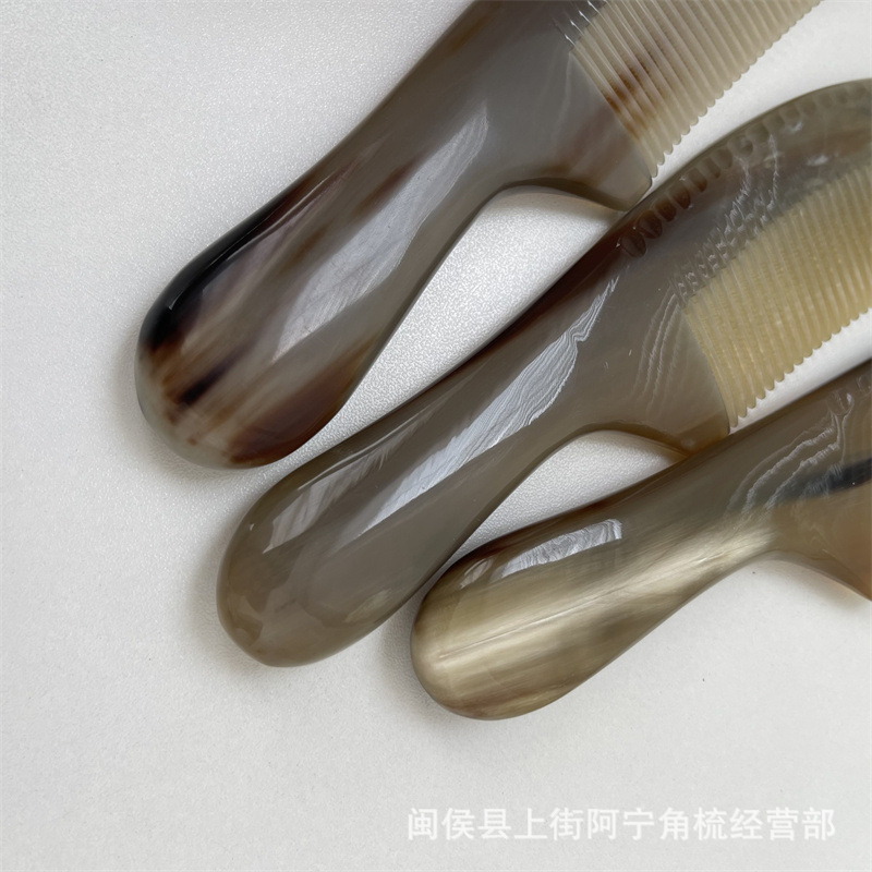 Natural Horn Comb 20cm Handle Comb with Rounded Teeth for Scalp Massage and Daily Grooming - Image 4