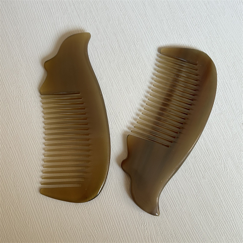 Natural Horn Peach Heart Comb Small Fish Comb Textured Craft Comb Thick Gift Box Comb 10-15CM - Image 2