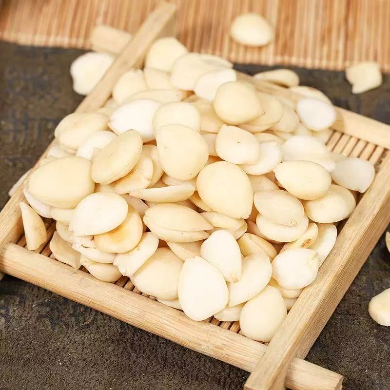 Sweet Almond Kernels Xing Ren Prunus armeniaca Peeled Dried Seeds for Baking Tea and Congee 500g - Image 4