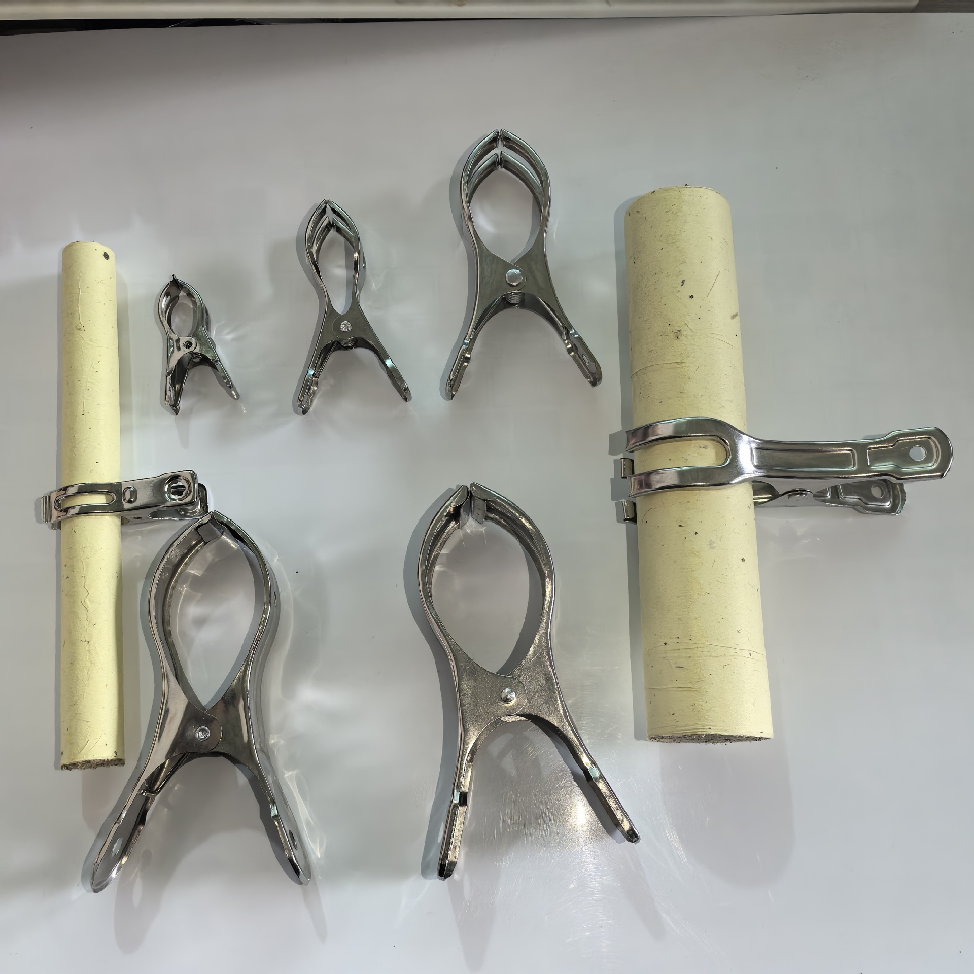 Stainless Steel Moxa Clip Holder Stand Accessory for Handheld Moxibustion and Suspended Moxa Stick Use - Image 2