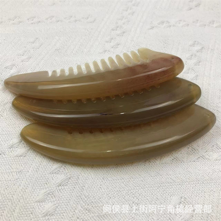 Natural Goat Horn Massage Comb Triangle Gua Sha Scalp Comb for Head and Body Meridian Massage 10-15cm - Image 3