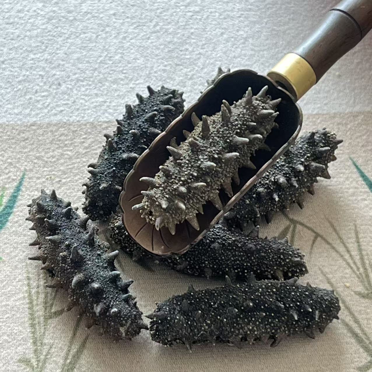 Pure Lightly Dried Liaoning Sea Cucumber 6-7 Year Grade A 50g Gift Box - Image 3